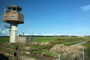 PvdA op bezoek bij voormalig vliegkamp Valkenburg